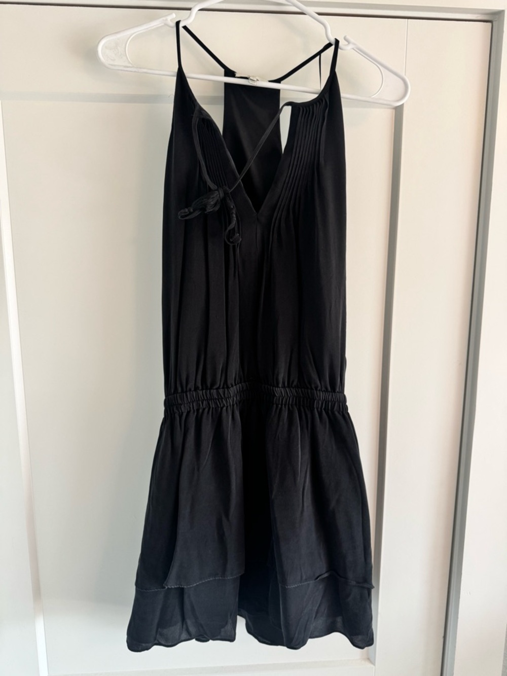Black Sleeveless V-Neck Summer Dress